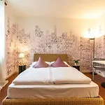 Sleep In Depandance 3* Venzone